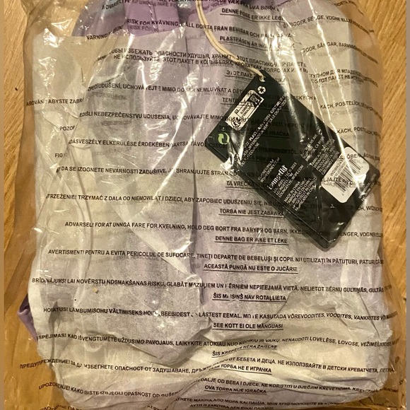 Loungefly Disney✨ Pixar UP Paradise Falls Adventure Is Out There Mini Backpack - Picture 7 of 8